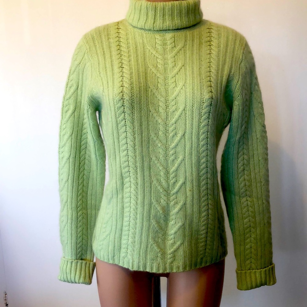 MARIELE WAITHE 💯% Cashmere Turtleneck women’s SWEATER size M green lime color